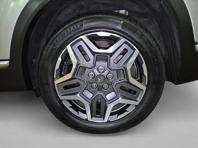 Used 2023 Hyundai Santa Fe Limited AWD/4WD image 25