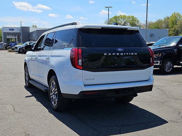Certified 2025 Ford Expedition Active AWD/4WD image 8