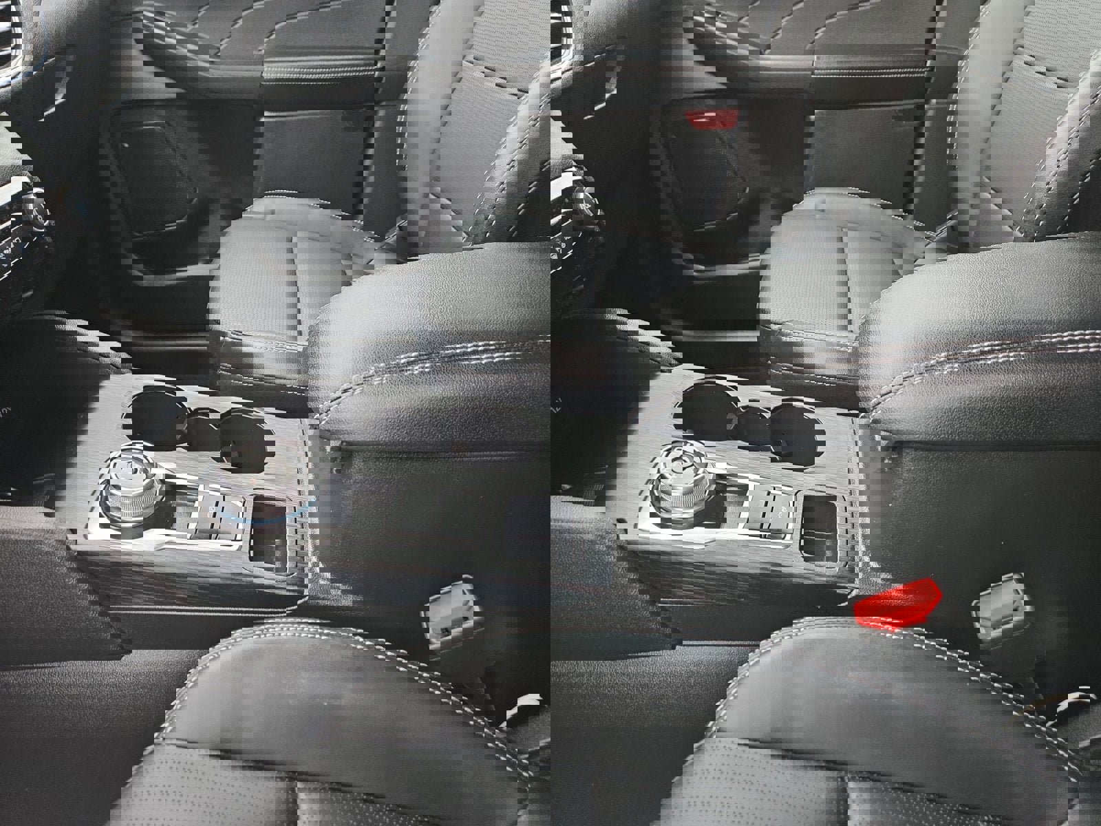 Certified 2023 Ford Escape Platinum image 22