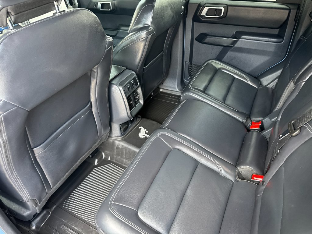 Certified 2025 Ford Bronco Outer Banks AWD/4WD image 11