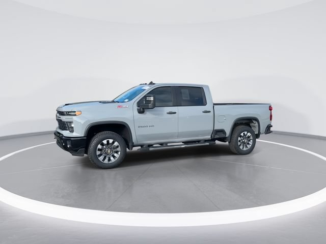 Used 2024 Chevrolet Silverado 2500 Custom w/ Custom Value Package AWD/4WD image 4