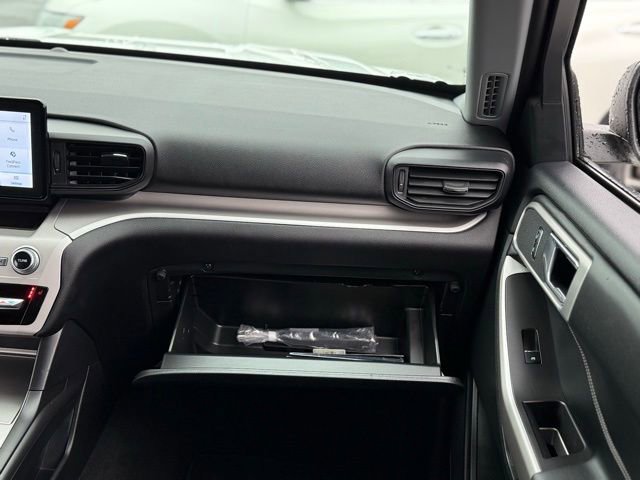 Certified 2024 Ford Explorer XLT image 33