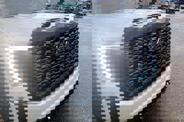 Used 2025 GMC Sierra 2500 Denali Ultimate image 30