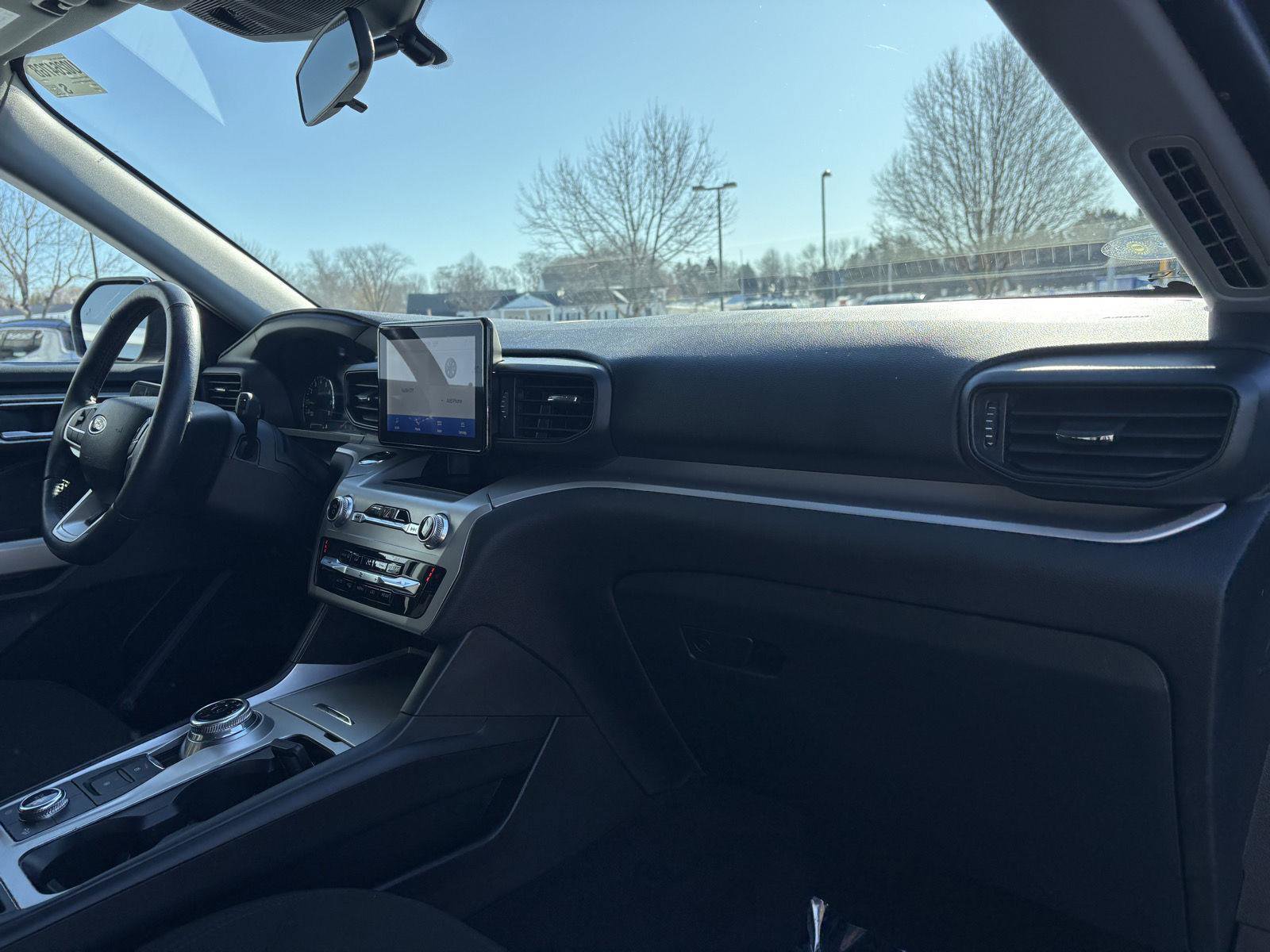 Certified 2023 Ford Explorer XLT w/ Class IV Trailer Tow Package image 22