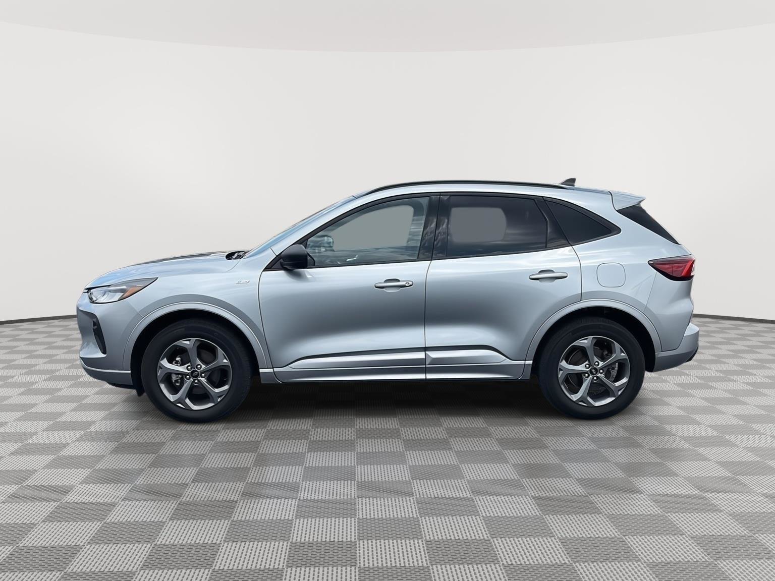 Certified 2024 Ford Escape ST-Line w/ Tech Pack #1 AWD/4WD image 8