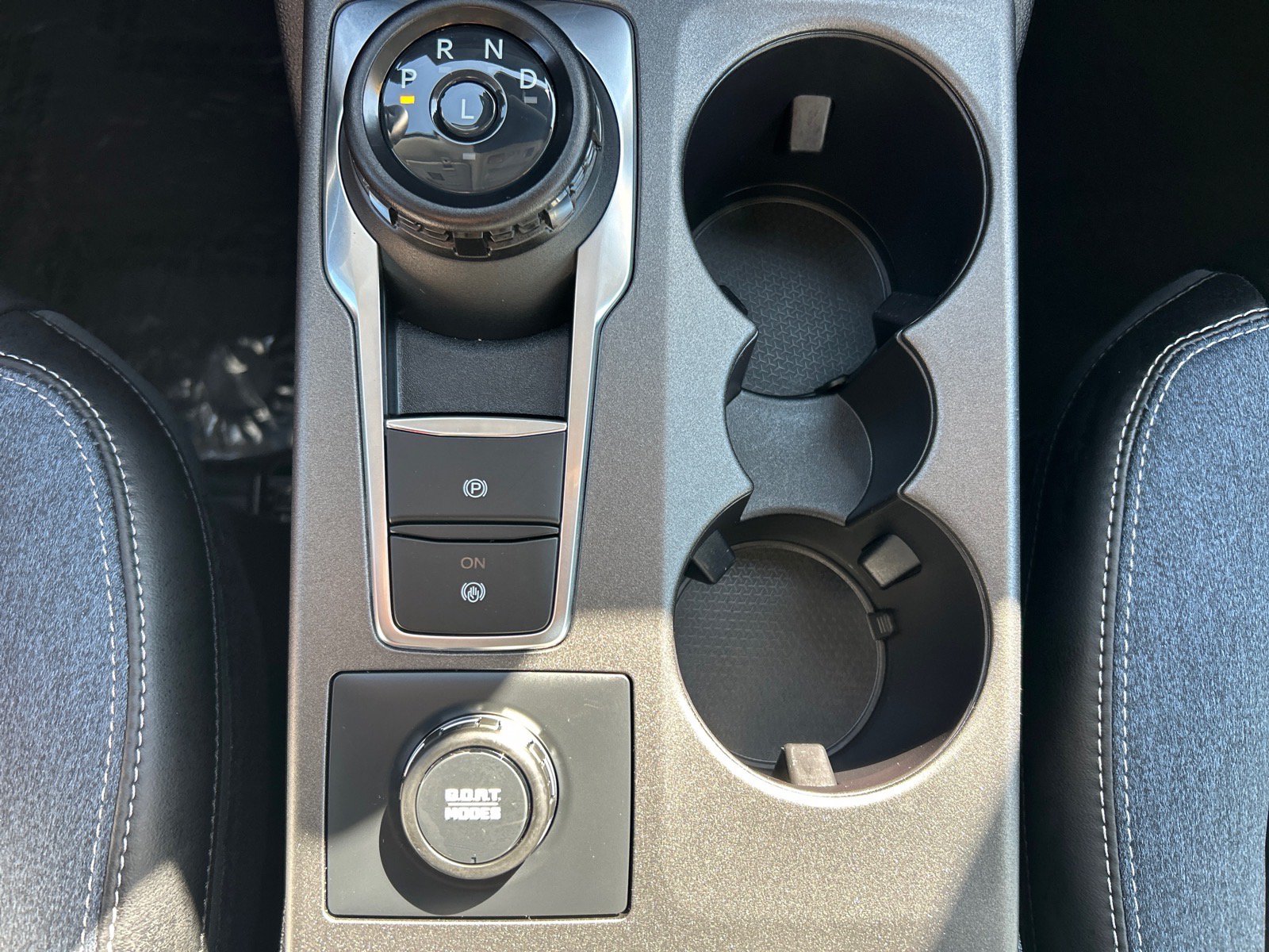 Certified 2025 Ford Bronco Sport Outer Banks w/ Outer Banks Tech Package+ AWD/4WD image 30