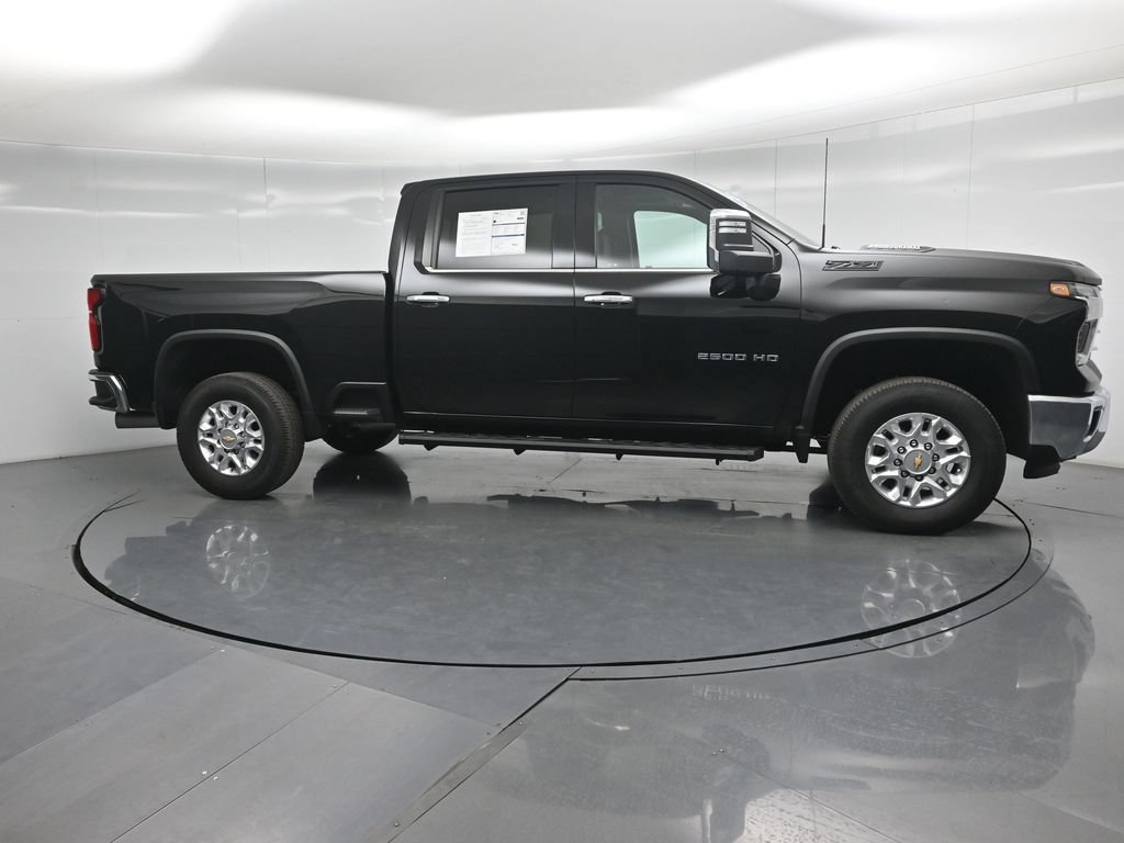 Used 2024 Chevrolet Silverado 2500 LTZ w/ LTZ Convenience Package AWD/4WD image 27