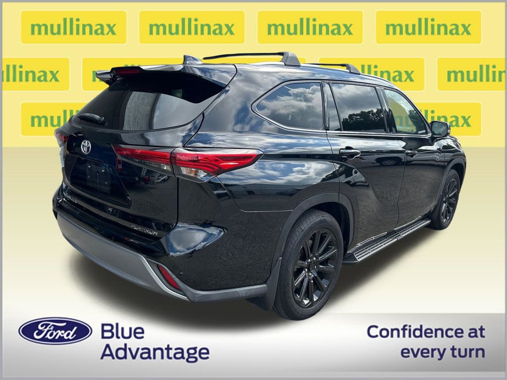 Used 2022 Toyota Highlander Platinum FWD video 2