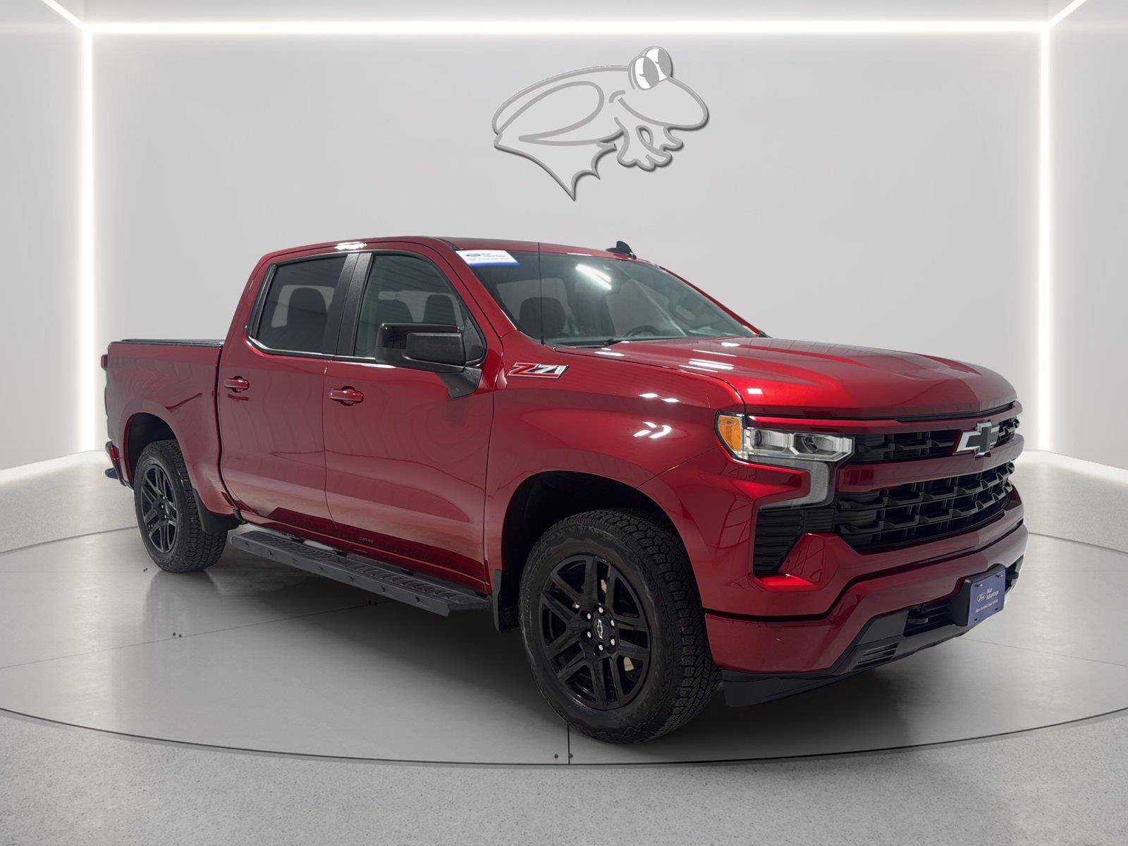 Used 2025 Chevrolet Silverado 1500 RST w/ Convenience Package II AWD/4WD image 3