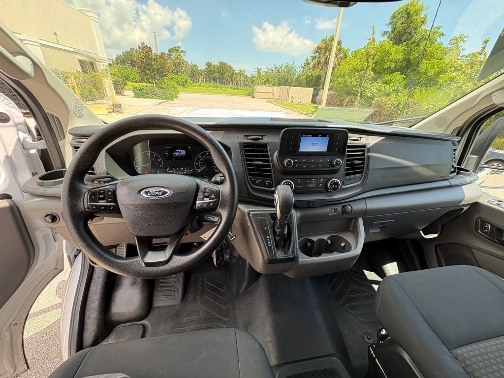 Certified 2025 Ford Transit 250 Low Roof w/ Exterior Upgrade Package RWD image 8