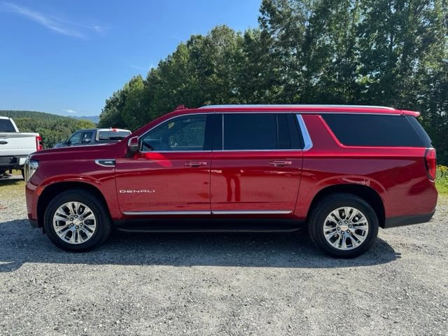 Used 2024 GMC Yukon XL Denali AWD/4WD image 7