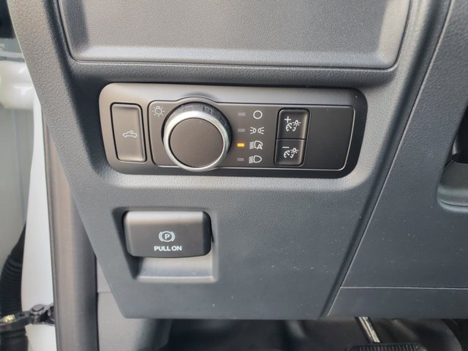 Certified 2024 Ford F150 XL RWD image 14