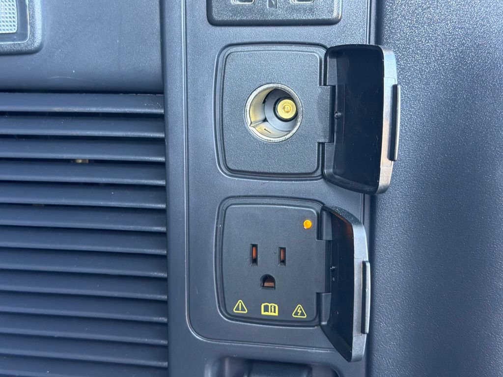 Certified 2025 Ford Expedition Tremor image 61