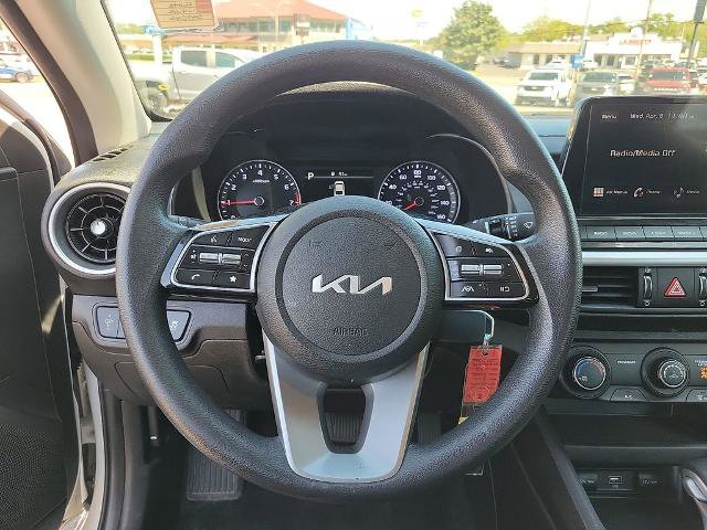 Used 2023 Kia Forte LXS w/ LXS Technology Package FWD image 19