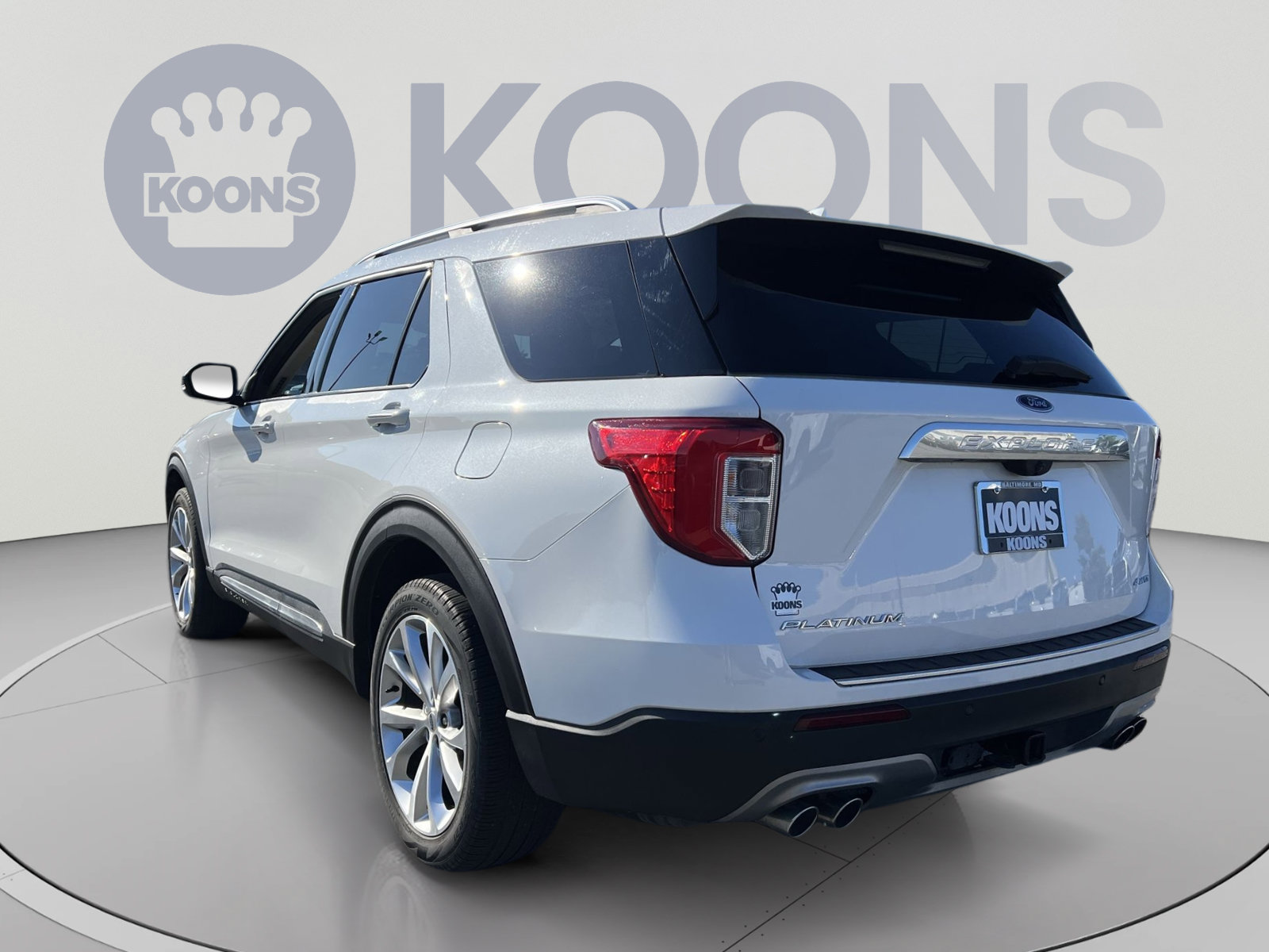 Certified 2023 Ford Explorer Platinum w/ Technology Package AWD/4WD image 4