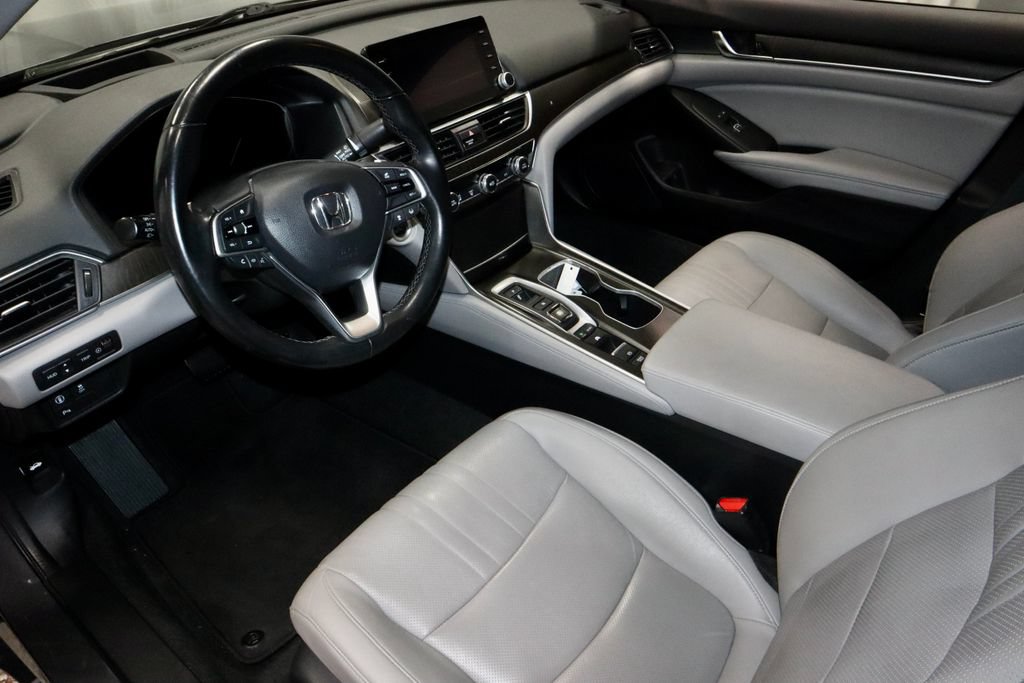 Used 2020 Honda Accord Touring image 25