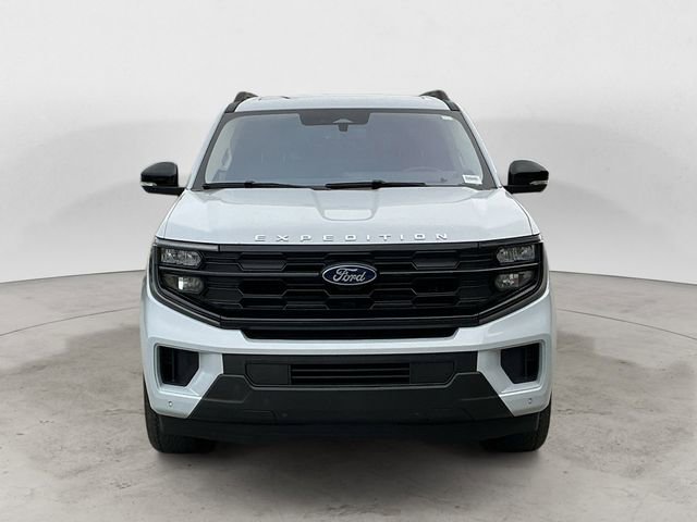 Certified 2025 Ford Expedition Active AWD/4WD image 8