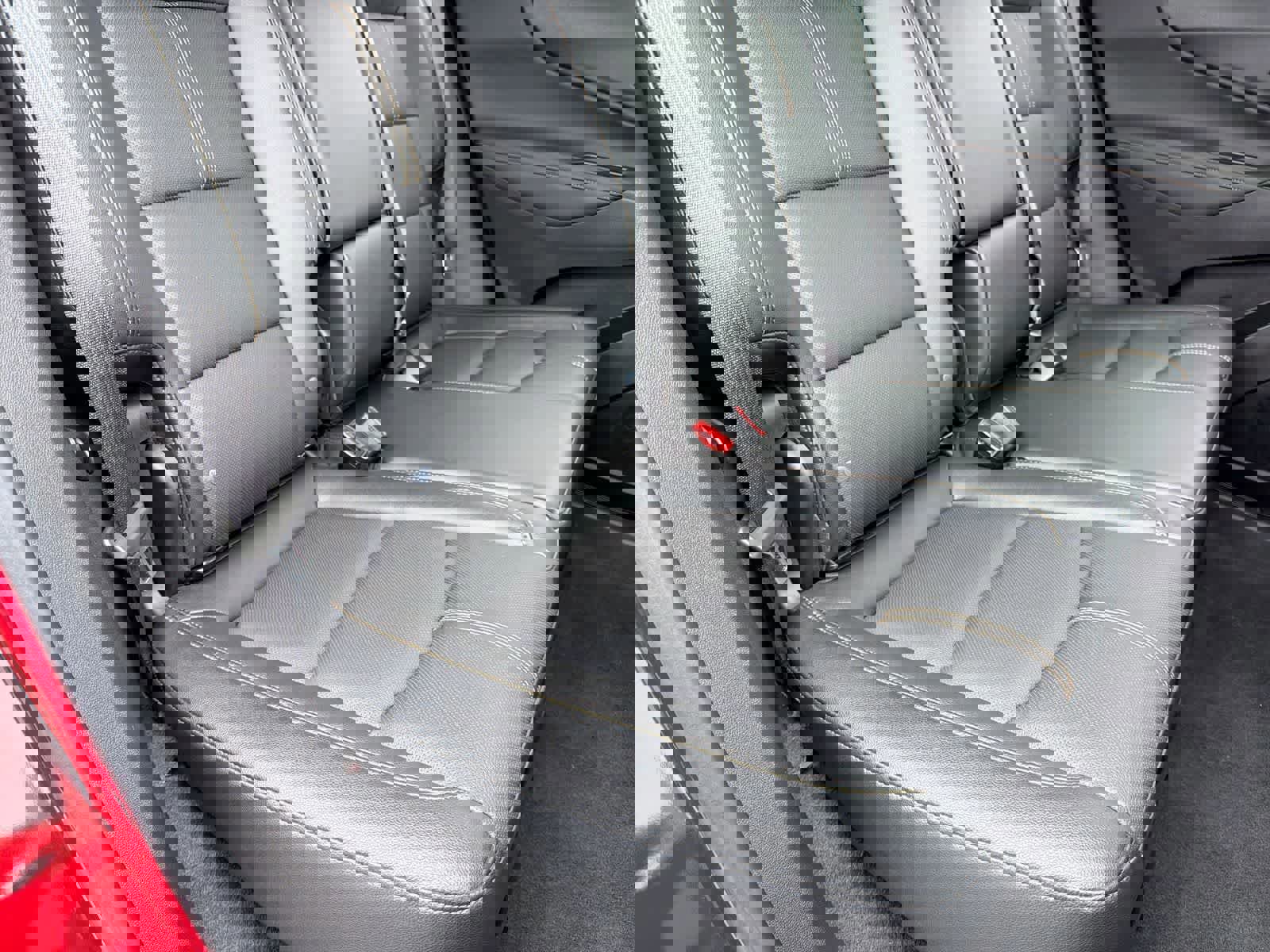 Used 2023 Chevrolet Equinox Premier w/ LPO, Floor Liner Package image 21