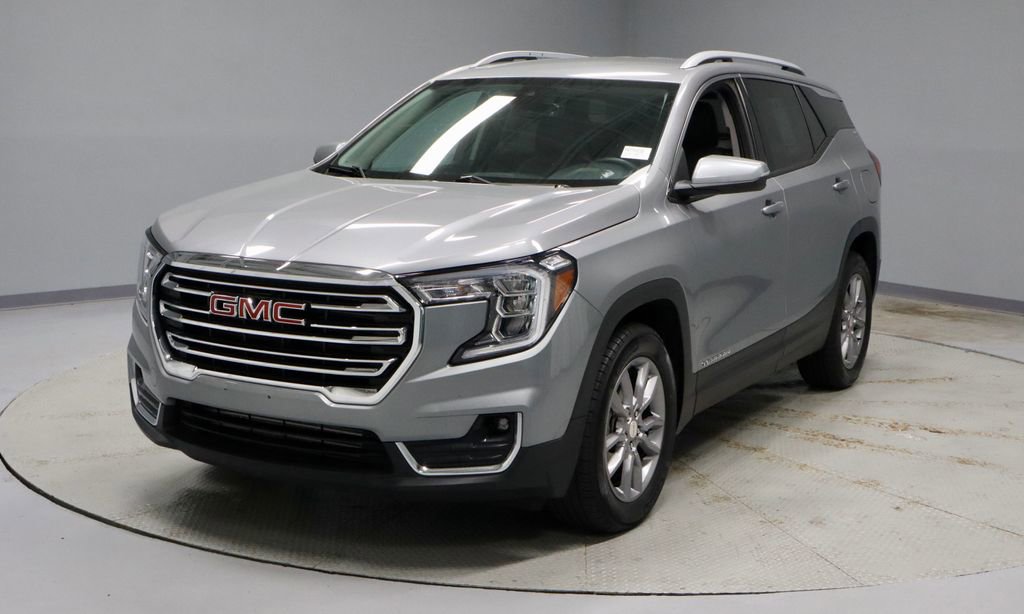 Used 2024 GMC Terrain SLT AWD/4WD image 6