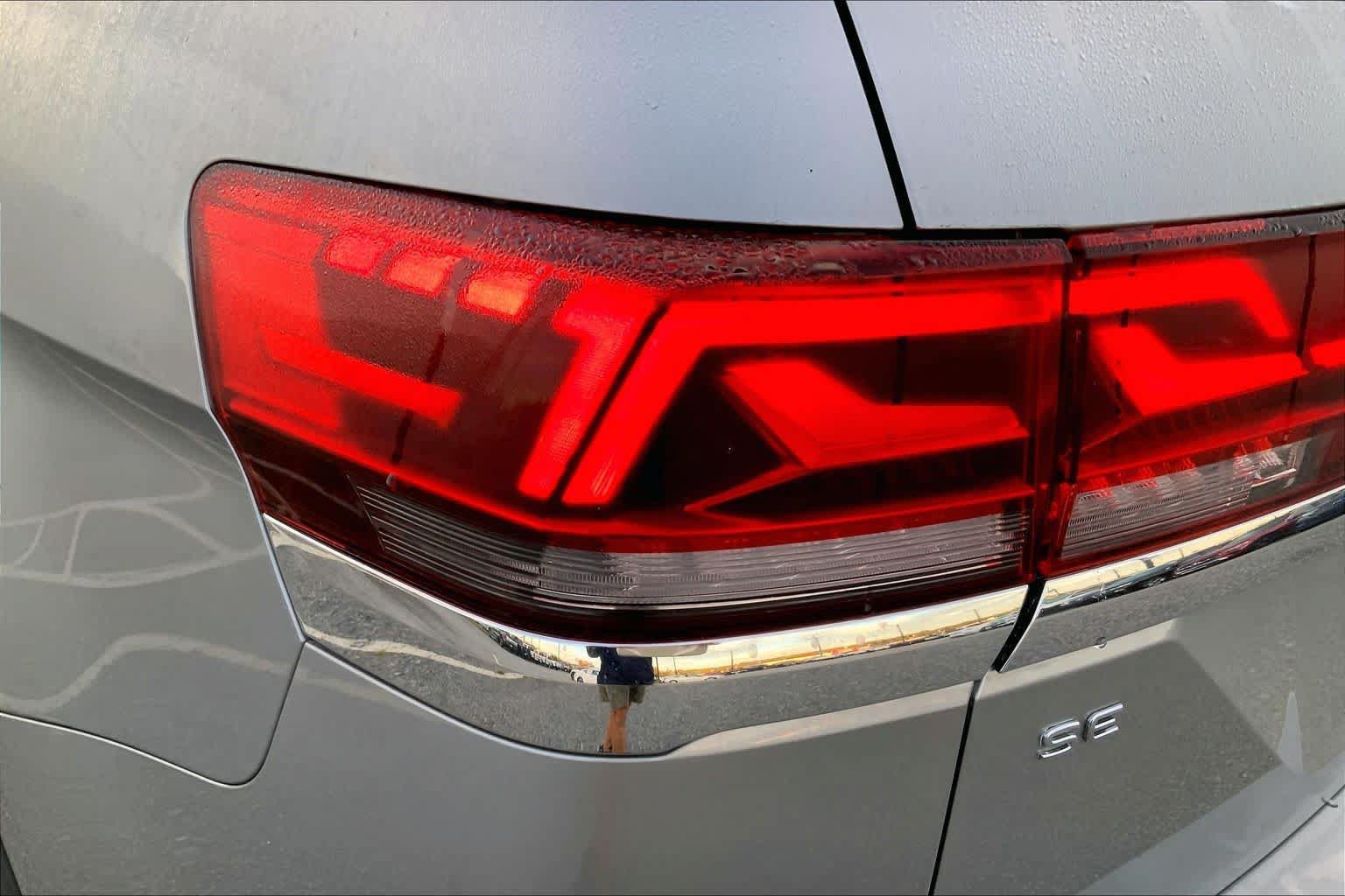 Used 2026 Volkswagen Atlas SE FWD image 25