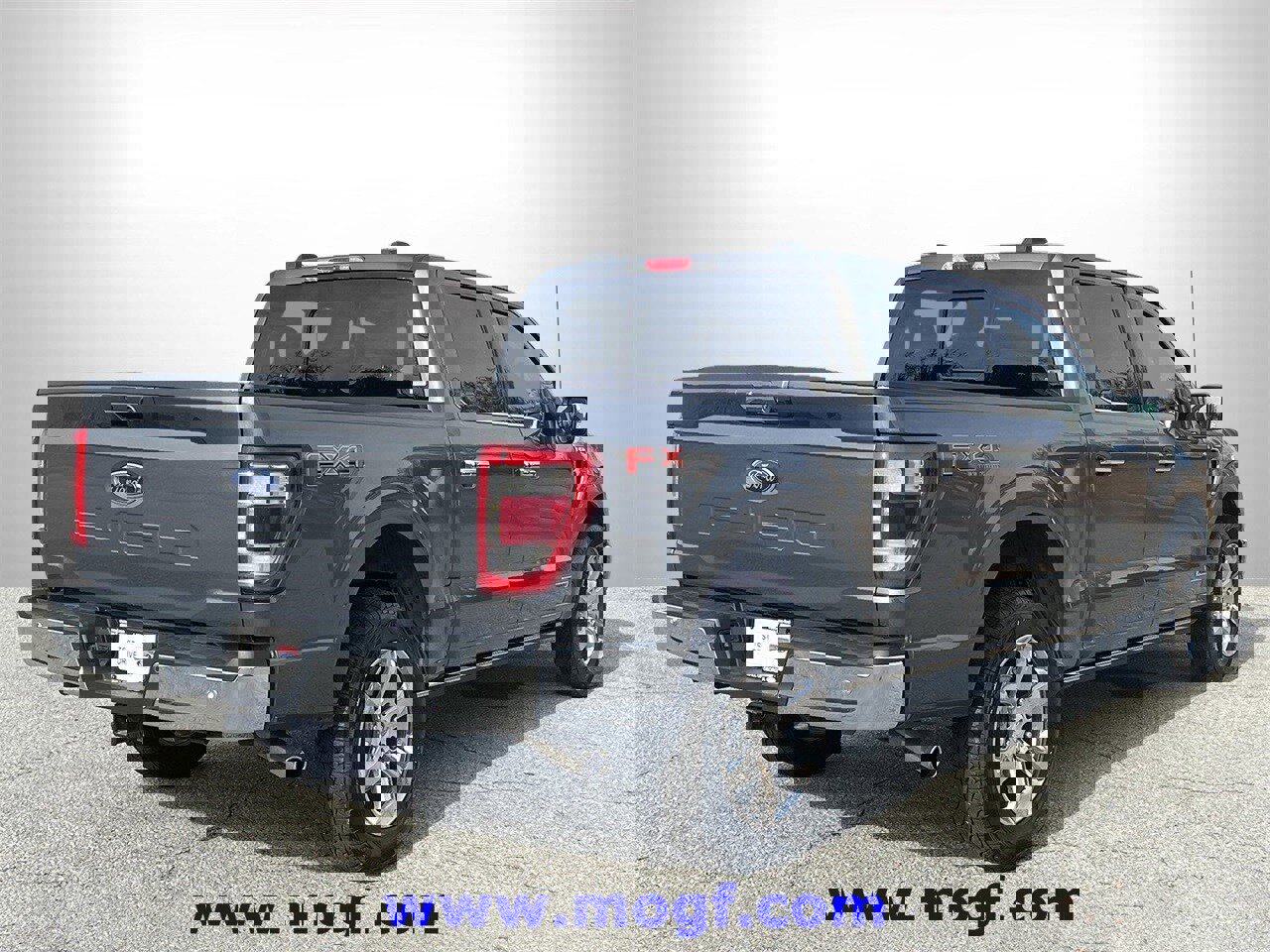 Certified 2022 Ford F150 Lariat w/ Equipment Group 502A High image 3