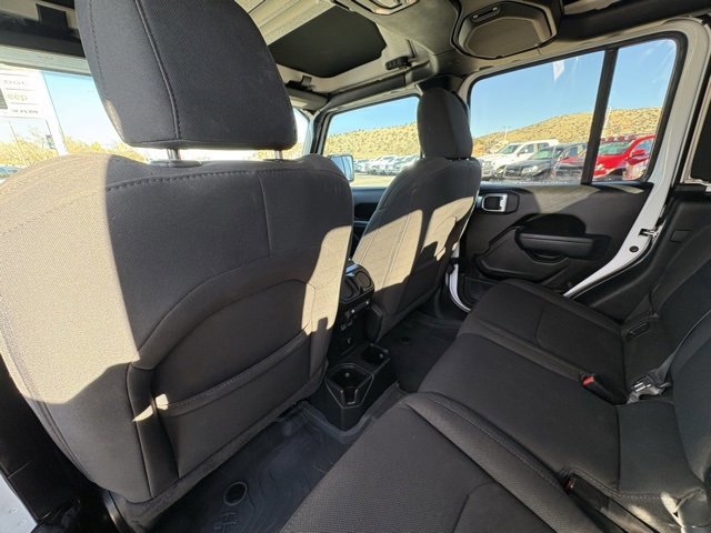 Used 2023 Jeep Gladiator Willys image 17