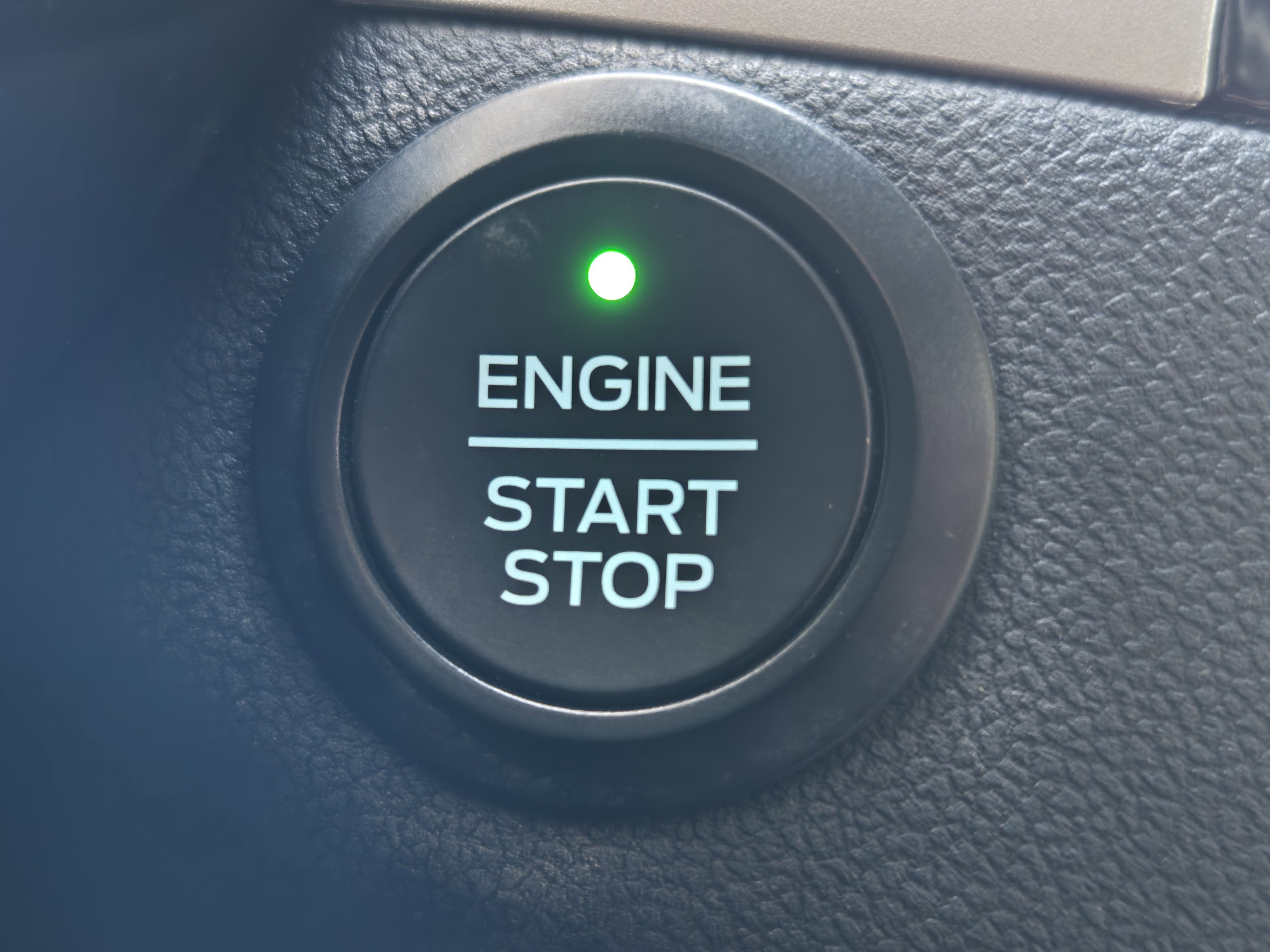 Certified 2020 Ford Escape SEL image 16