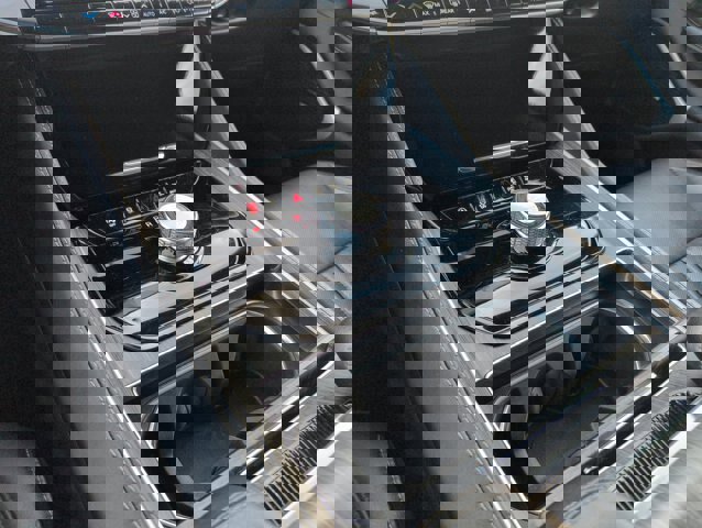 Used 2024 Jeep Wagoneer L Series II image 23