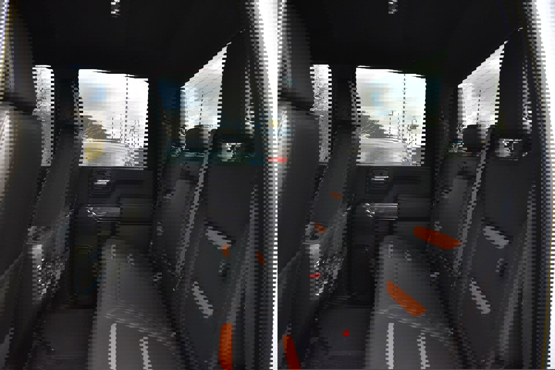 Used 2022 GMC Sierra 2500 AT4 image 17