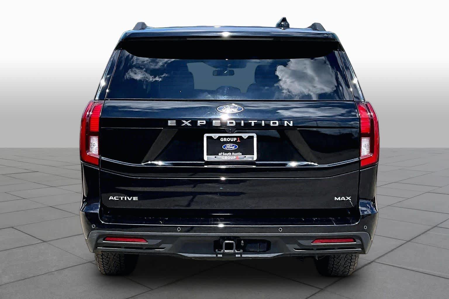 Certified 2025 Ford Expedition Max Active RWD image 5