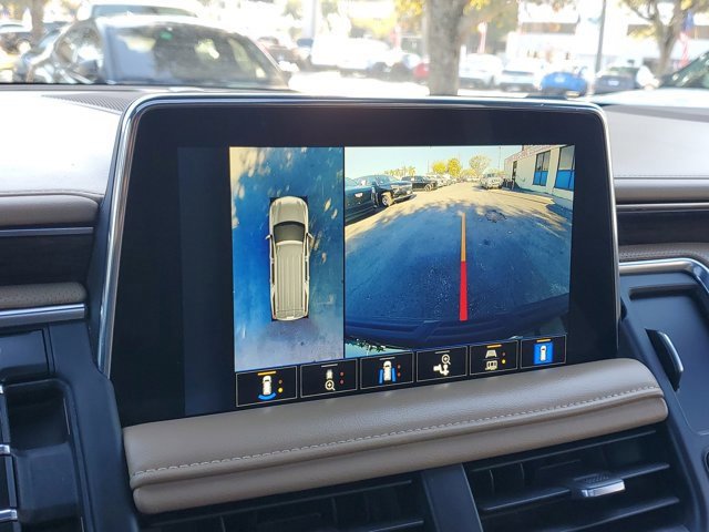 Used 2023 Chevrolet Suburban Premier image 29