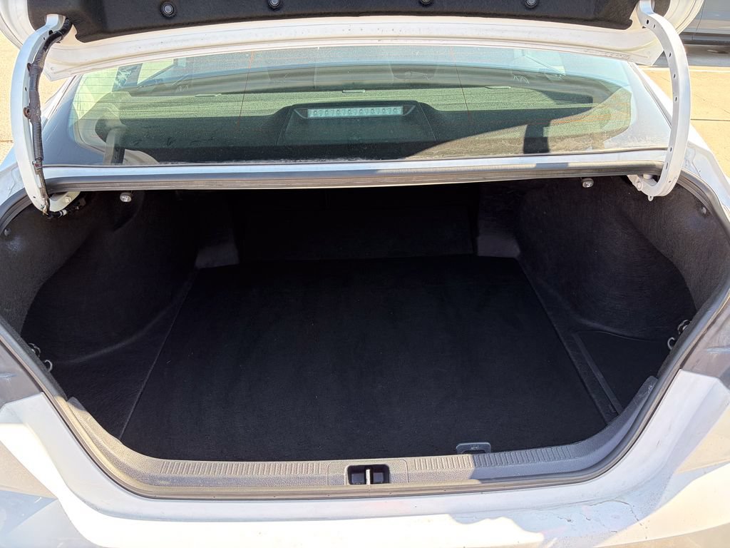 Used 2025 Toyota Camry LE FWD image 13