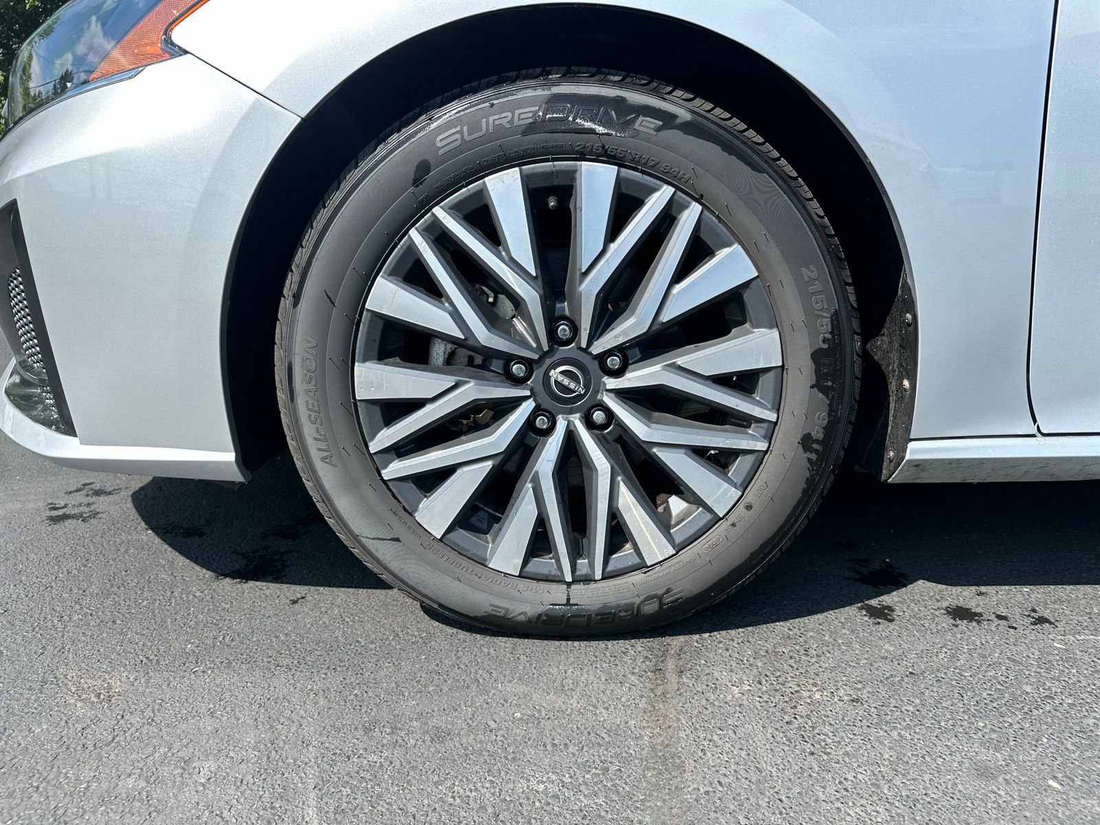 Used 2024 Nissan Altima 2.5 SV image 9