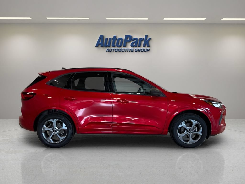 Certified 2024 Ford Escape ST-Line w/ Tech Pack #1 AWD/4WD image 8