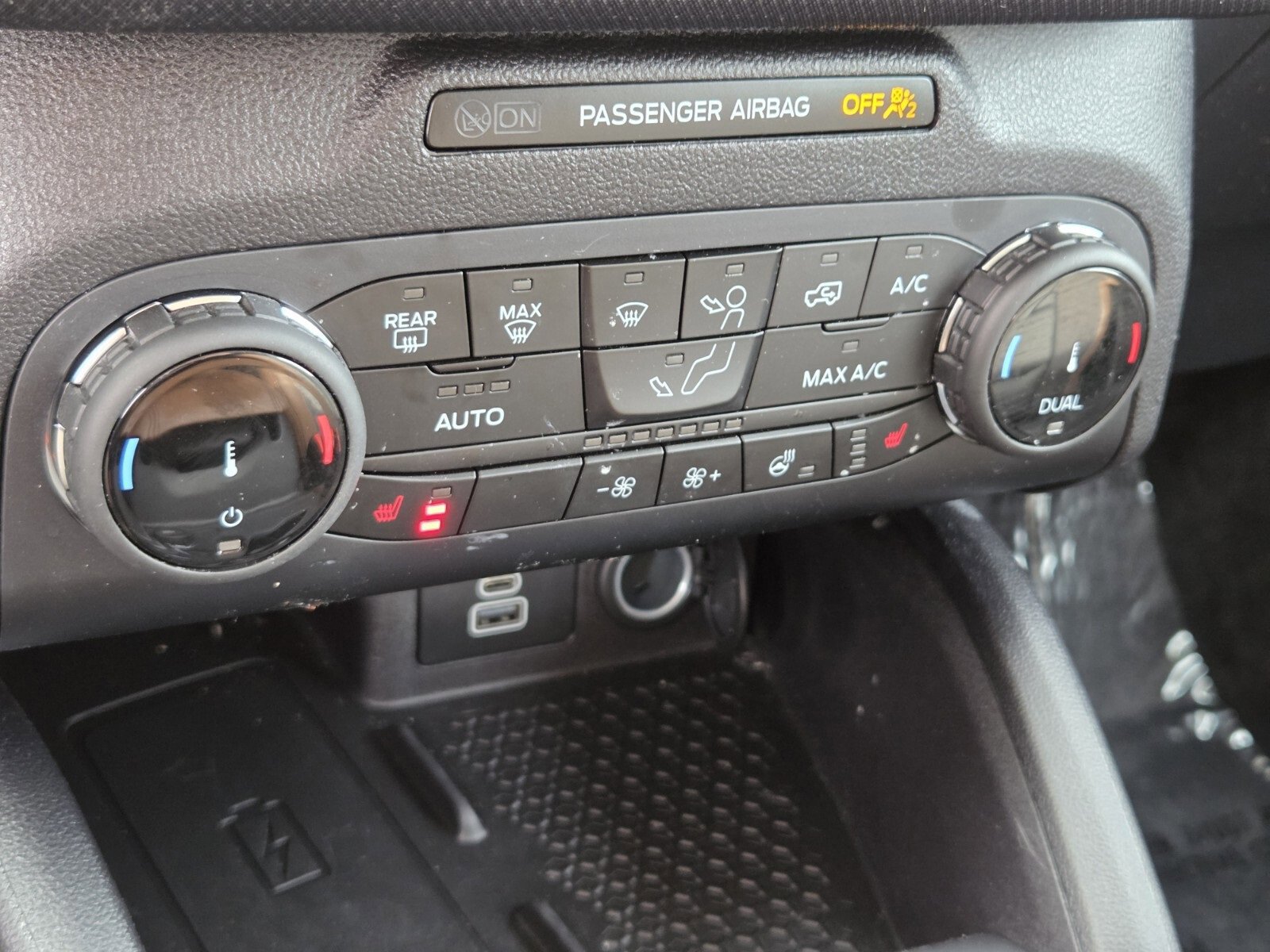 Certified 2024 Ford Bronco Sport Outer Banks w/ Tech Package image 22