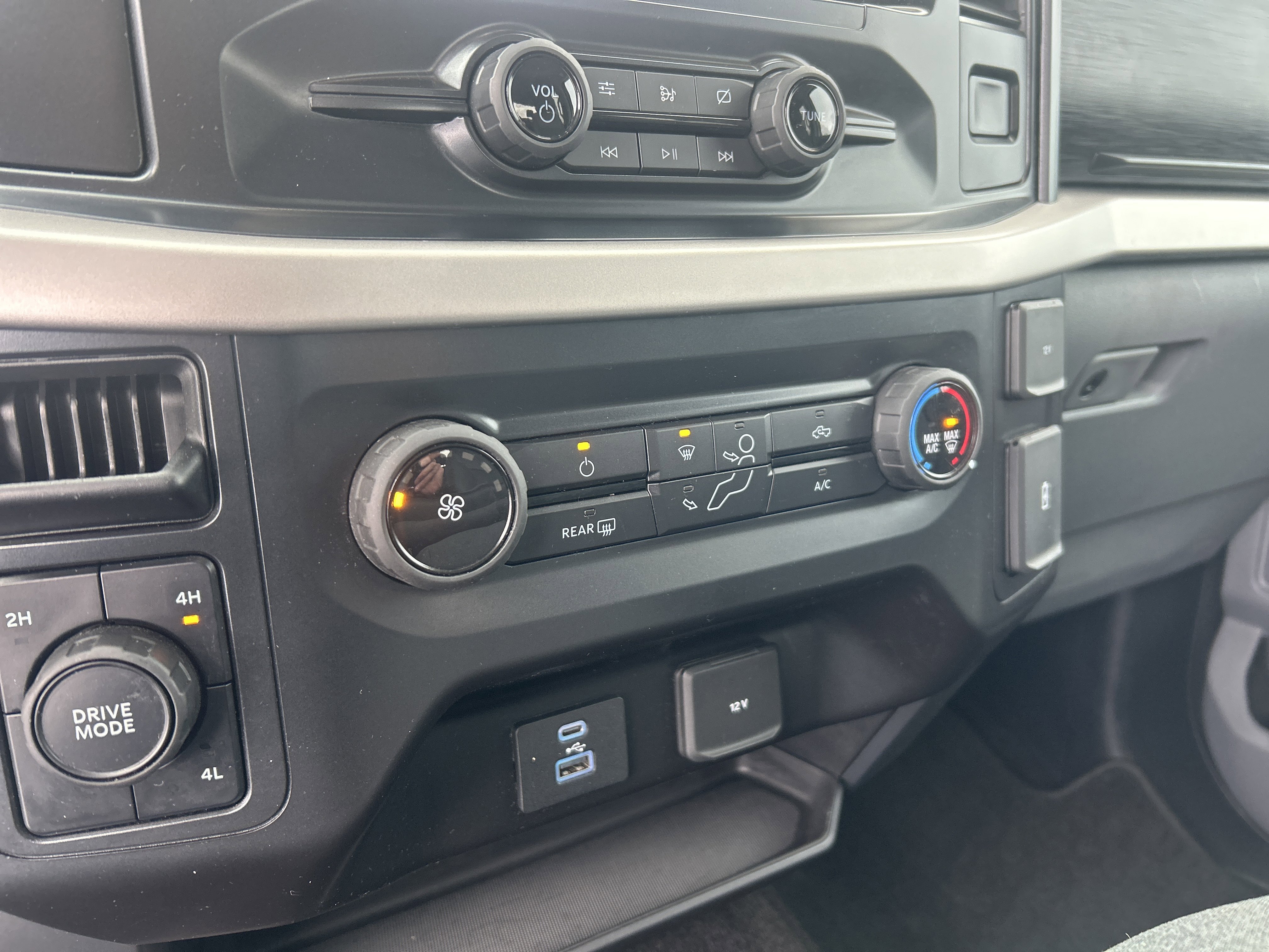 Certified 2021 Ford F150 XLT w/ XTR Package image 21