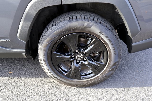 Used 2023 Toyota RAV4 XLE image 17