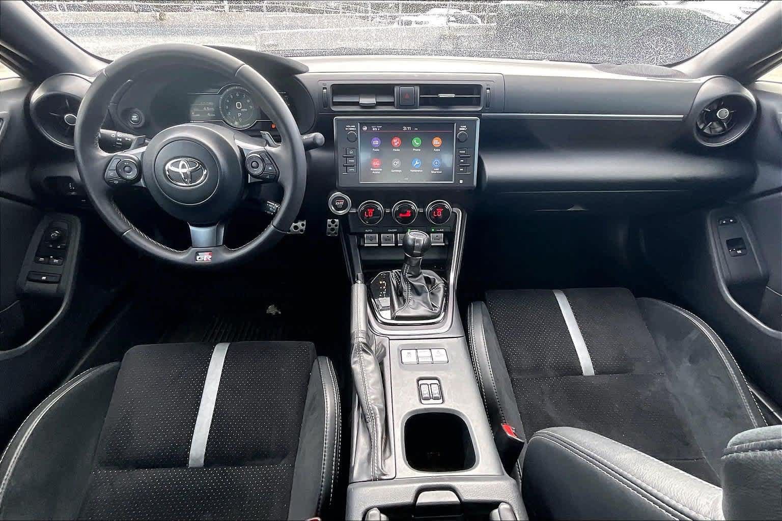 Used 2025 Toyota GR86 Premium w/ Performance Package RWD image 10