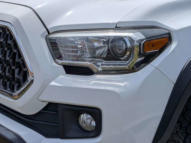 Used 2019 Toyota Tacoma TRD Off-Road w/ Technology Package AWD/4WD image 4