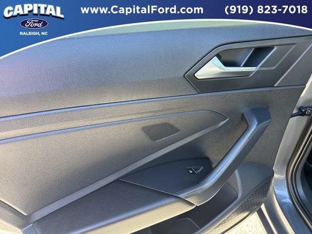 Used 2025 Volkswagen Jetta Sport FWD image 17