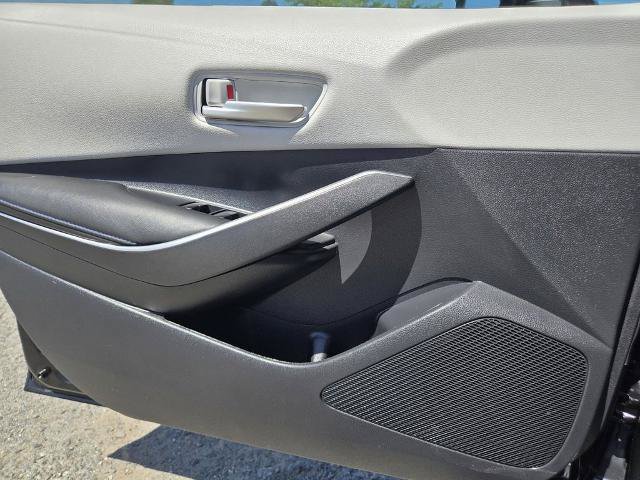 Used 2022 Toyota Corolla SE FWD image 23