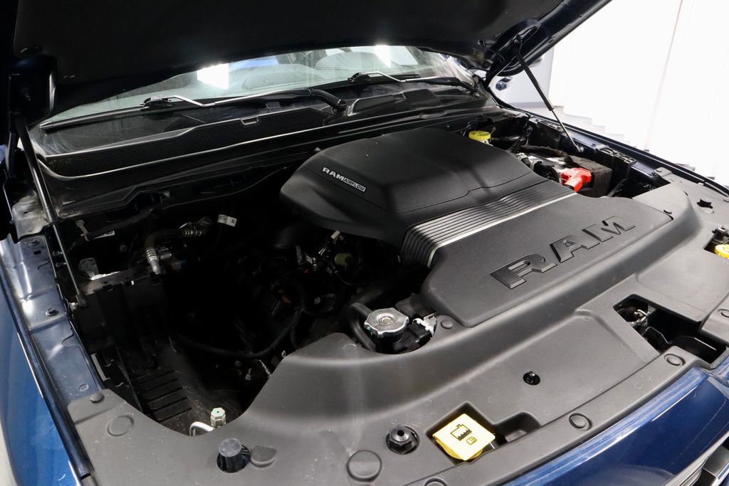Used 2023 RAM 1500 Laramie AWD/4WD image 16