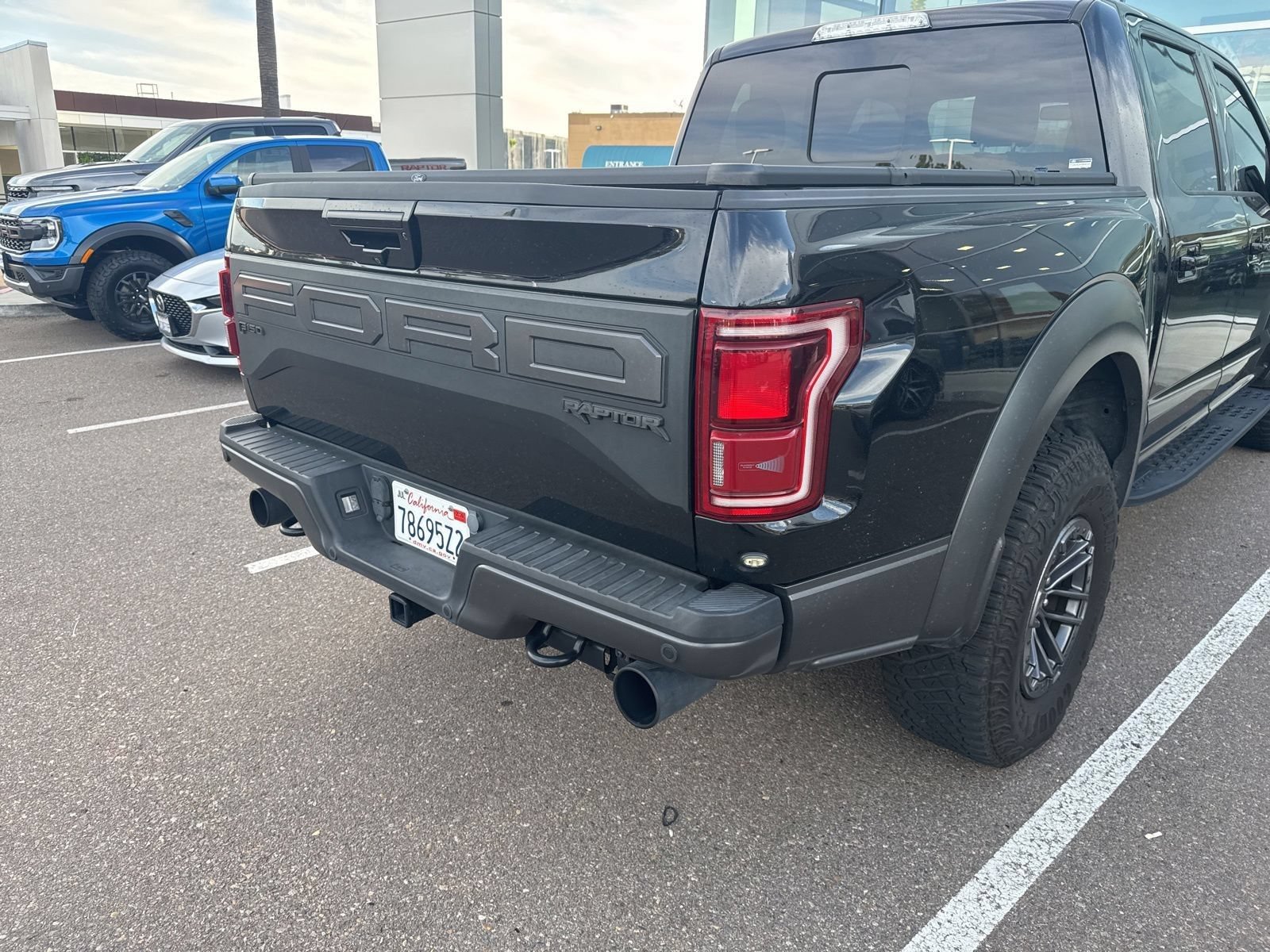 Certified 2020 Ford F150 Raptor w/ Equipment Group 802A Luxury AWD/4WD image 8