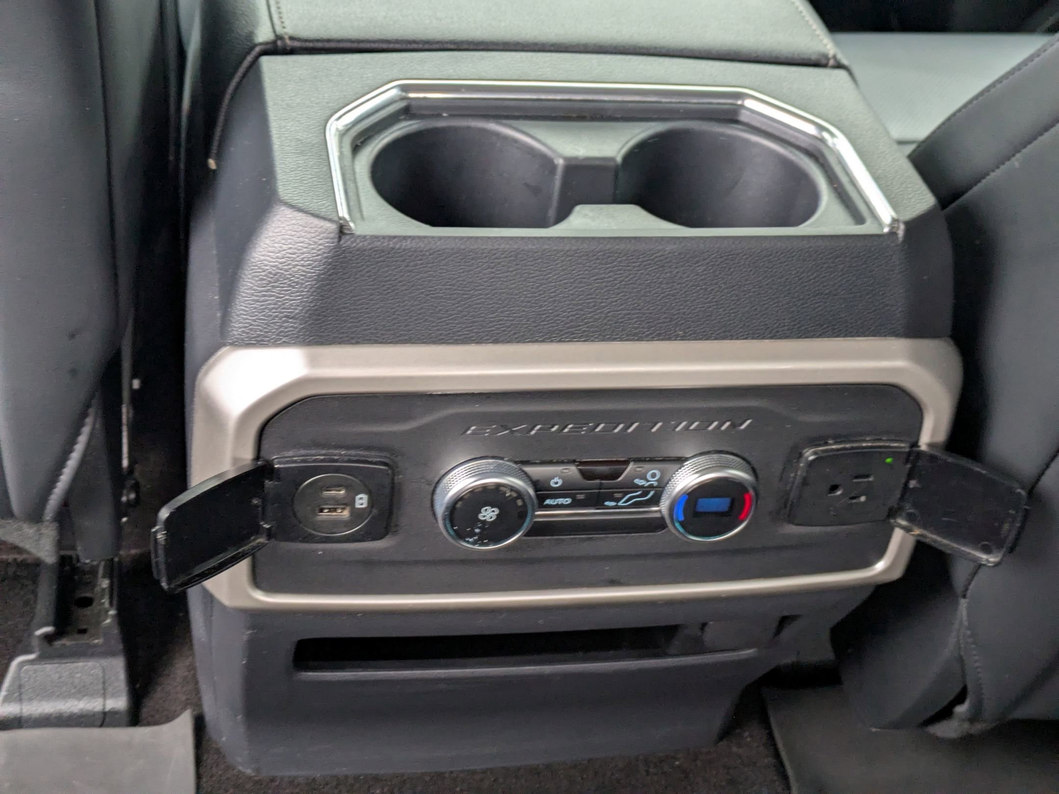 Certified 2023 Ford Expedition Max XLT image 31