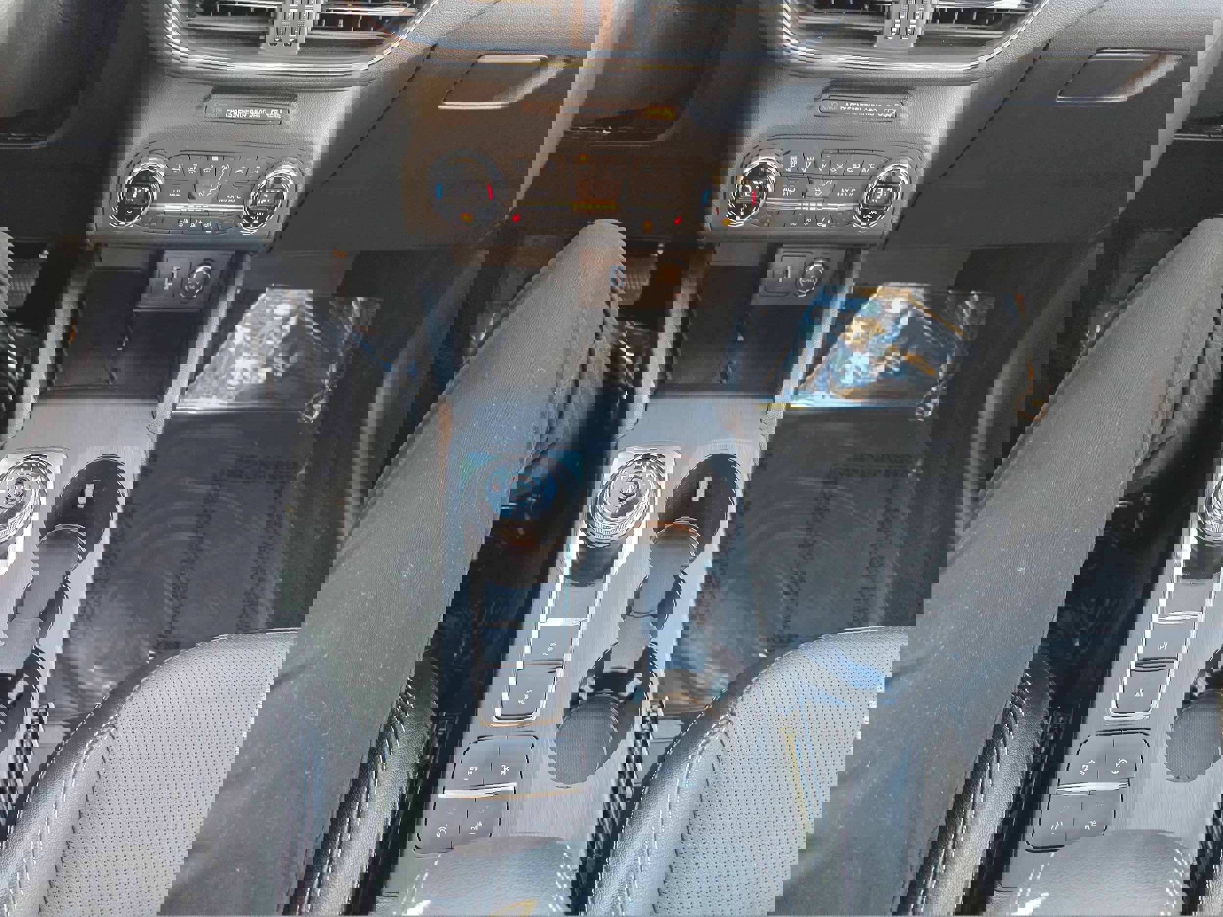 Certified 2020 Ford Escape Titanium image 13