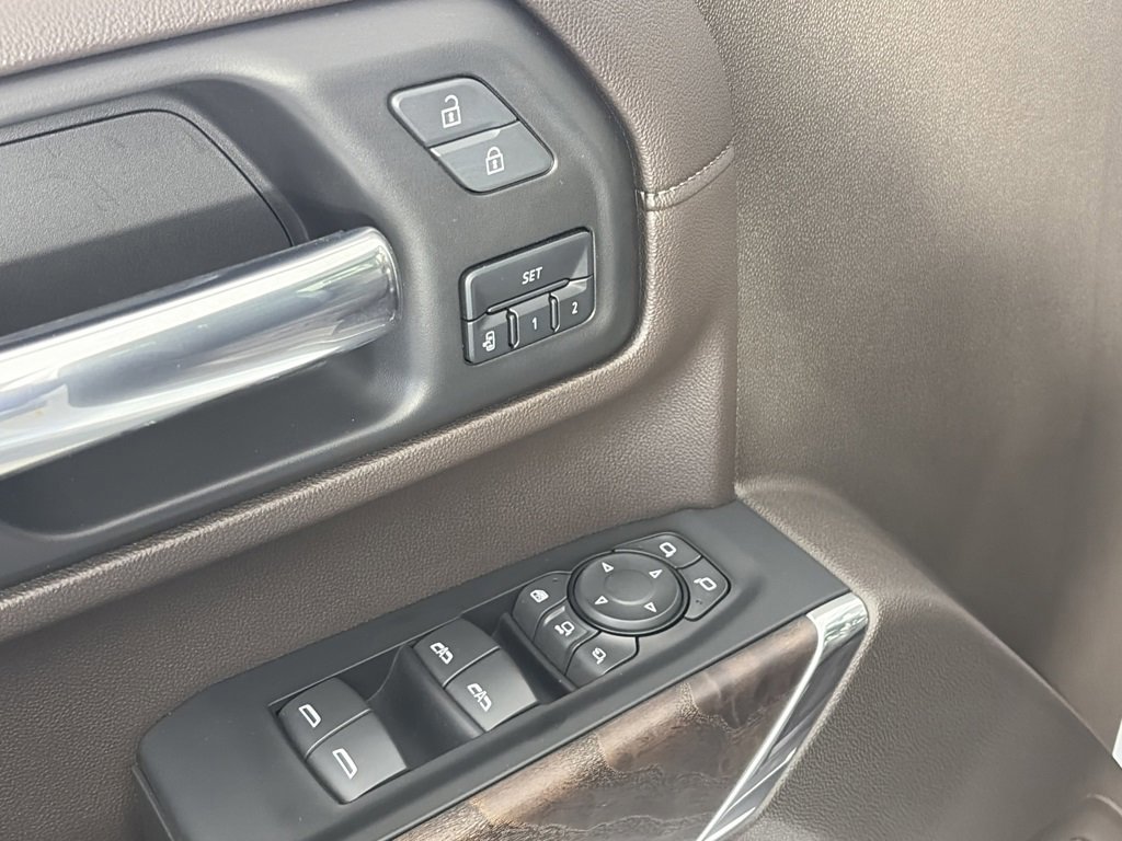 Used 2023 GMC Sierra 2500 Denali w/ Denali Ultimate Package image 25