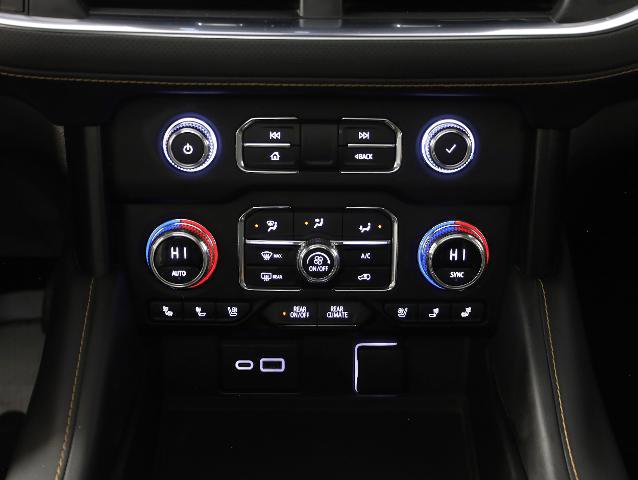 Used 2022 GMC Yukon XL AT4 w/ Technology Package image 17