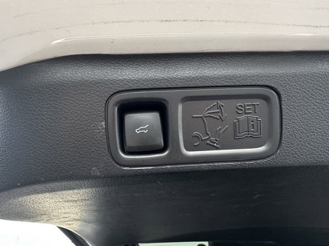 Certified 2023 Ford Expedition Limited image 47