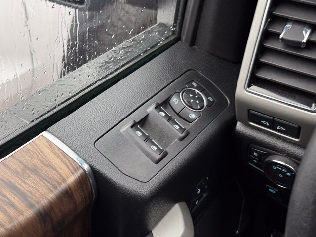 Certified 2018 Ford F150 Lariat w/ Equipment Group 502A Luxury AWD/4WD image 31