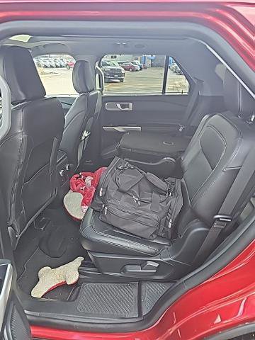 Certified 2023 Ford Explorer Limited w/ Equipment Group 301A image 6